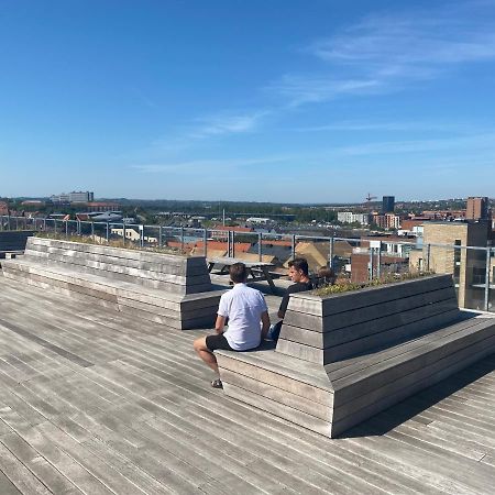 Modern Central Apt With Rooftop, Privat Balcony, & Free Parking,Next To Aarhus Attractions Buitenkant foto